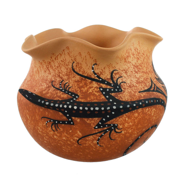 Zuni Indian Gecko Pottery Hand Crafted By Artist Lorenda Cellicion NN20020