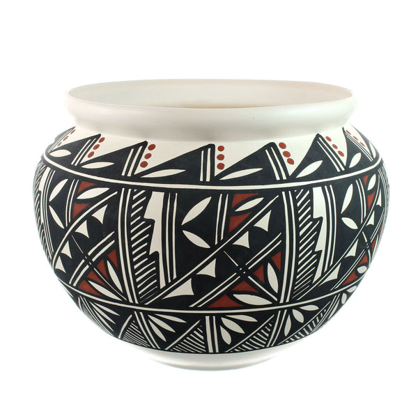 Native American Hand Crafted Acoma Pottery By Artist Lindsey B. Concho NN20025