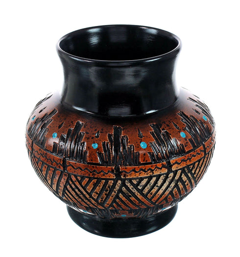 Navajo Indian Hand Crafted Pot By Artist Dewayne Eskeets NN20035