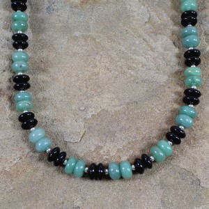 Native American Sterling Silver Aventurine And Onyx Bead Necklace RX100101