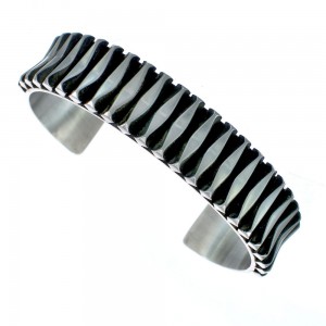 Navajo Sterling Silver Cuff Bracelet KX121327